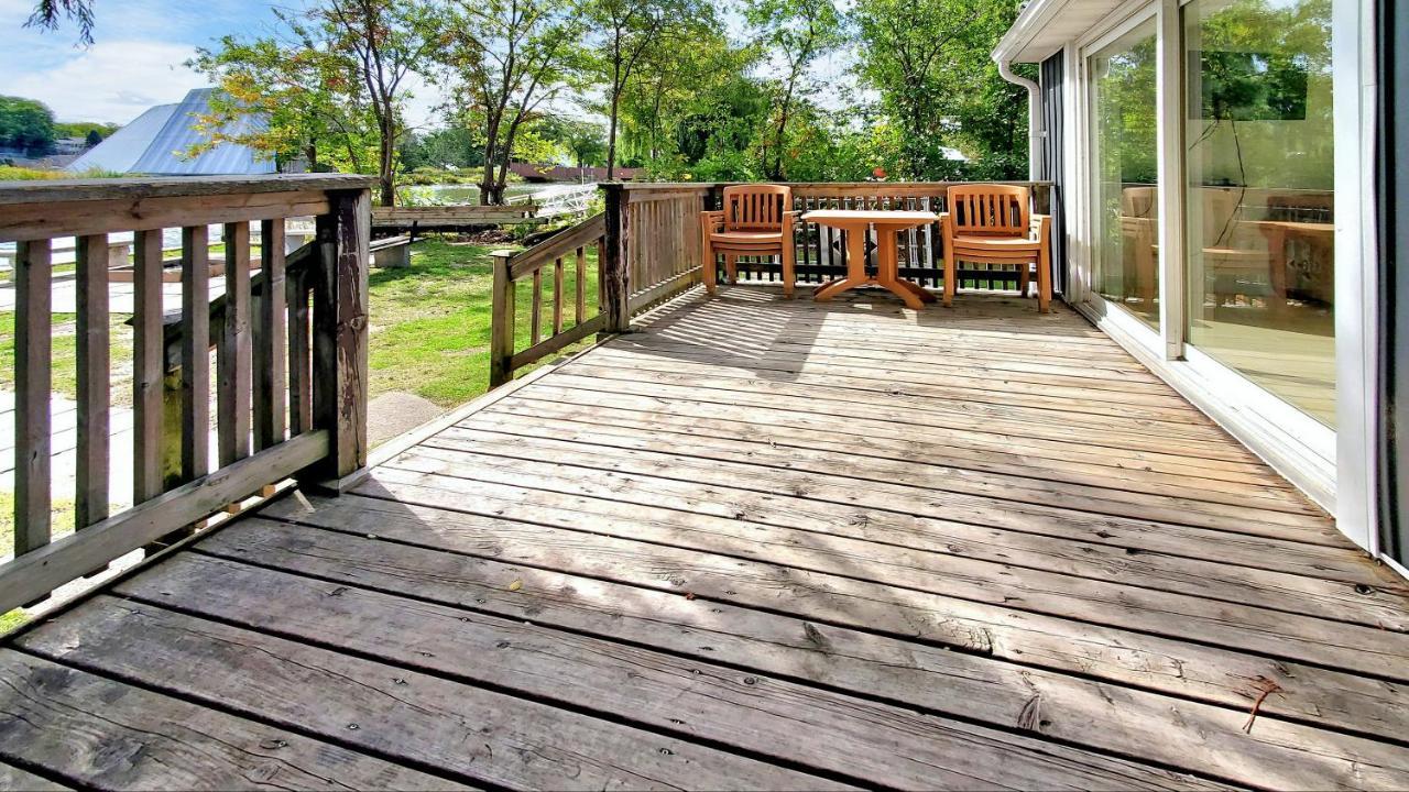 Main Beach River Retreat - Wasaga Beach 1 - Main Strip - 95 Mosley St المظهر الخارجي الصورة