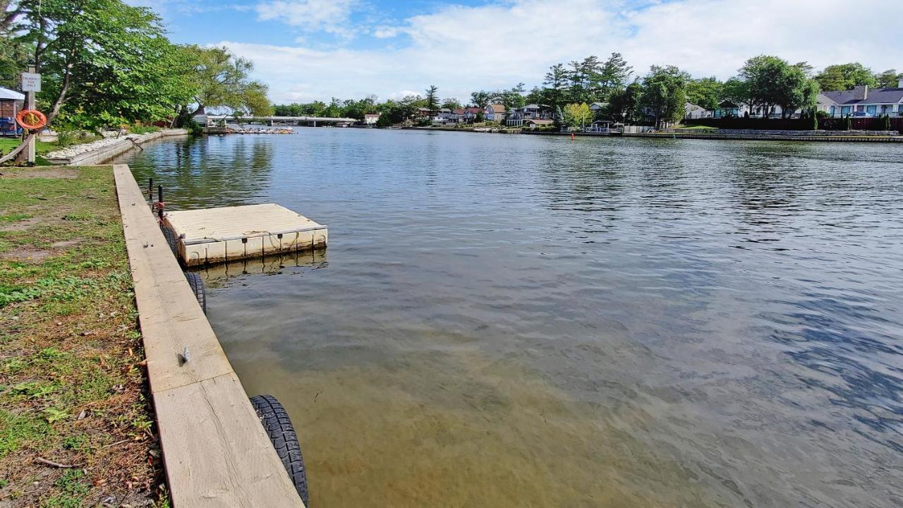 Main Beach River Retreat - Wasaga Beach 1 - Main Strip - 95 Mosley St المظهر الخارجي الصورة