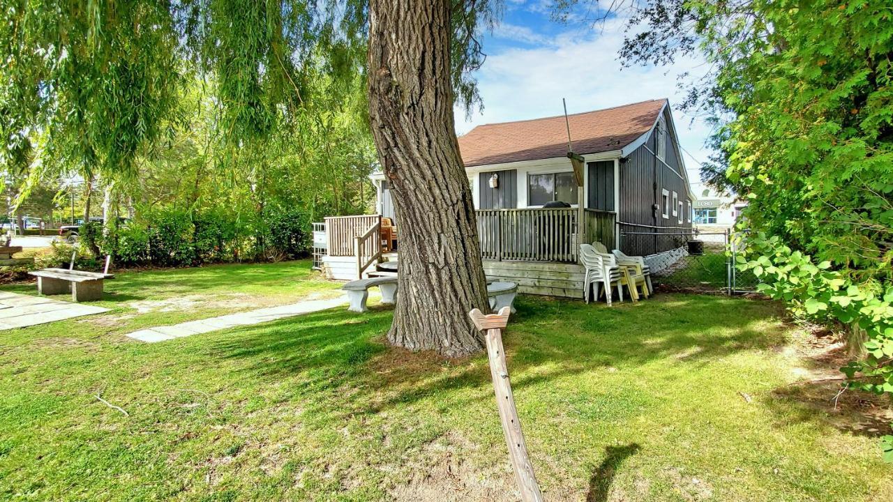 Main Beach River Retreat - Wasaga Beach 1 - Main Strip - 95 Mosley St المظهر الخارجي الصورة